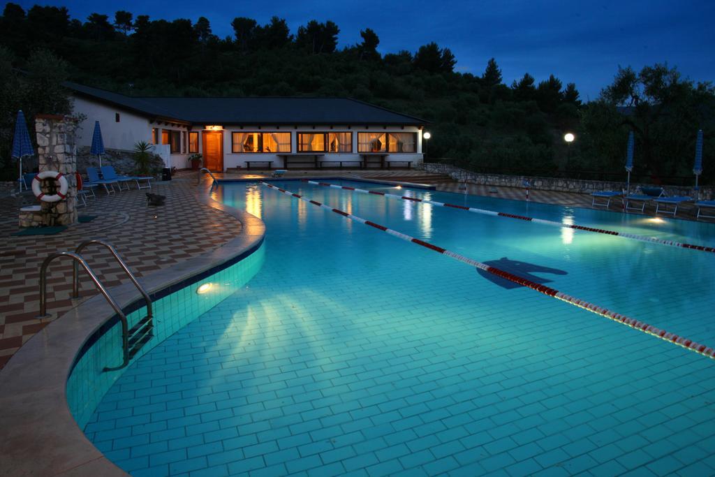 Agricostella Agriturismo Vieste Exteriör bild